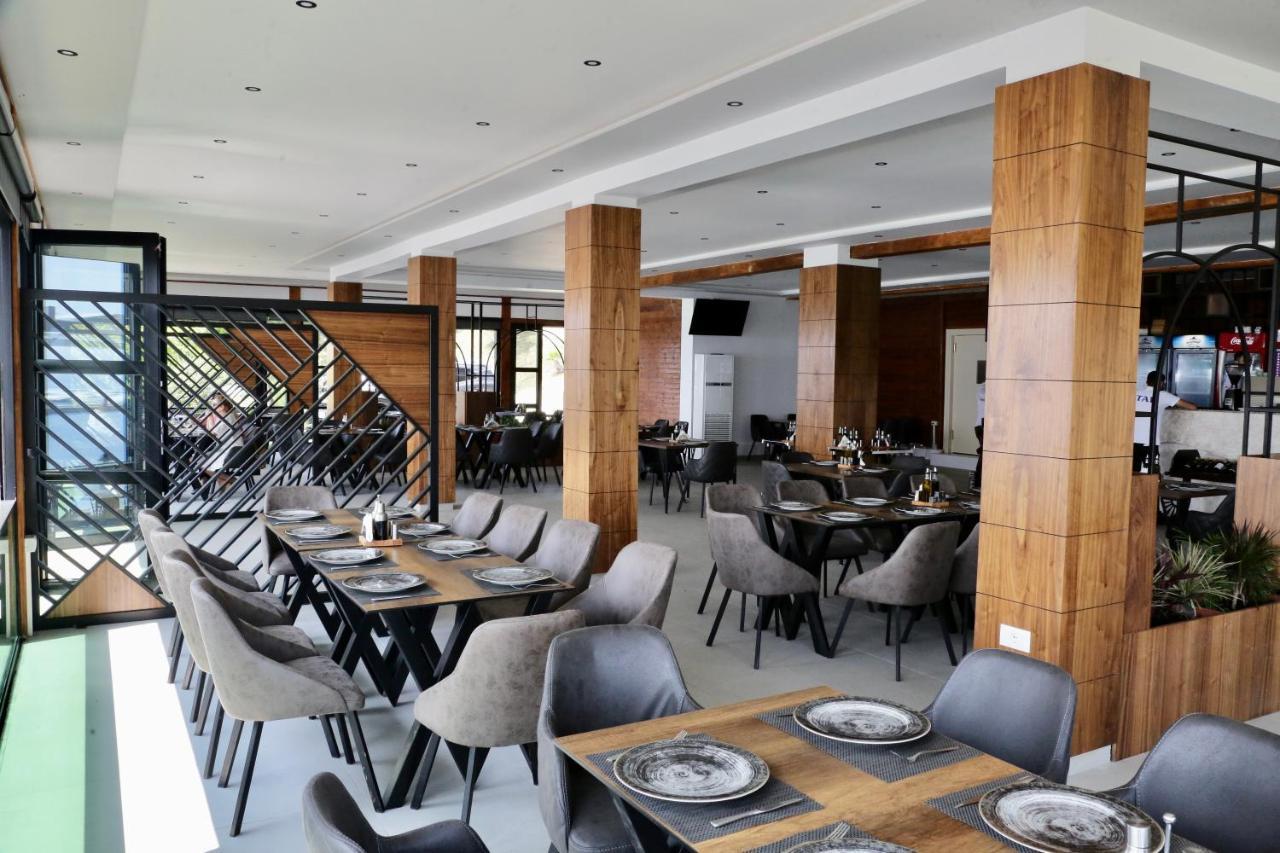 Hotel Arbeni *